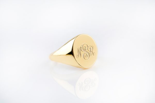 Monogram signet ring S00 - Fashion Jewellery